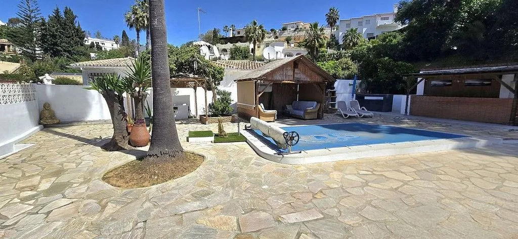Piscine - Chalet with Pool and Terrace in Campo de Mijas
