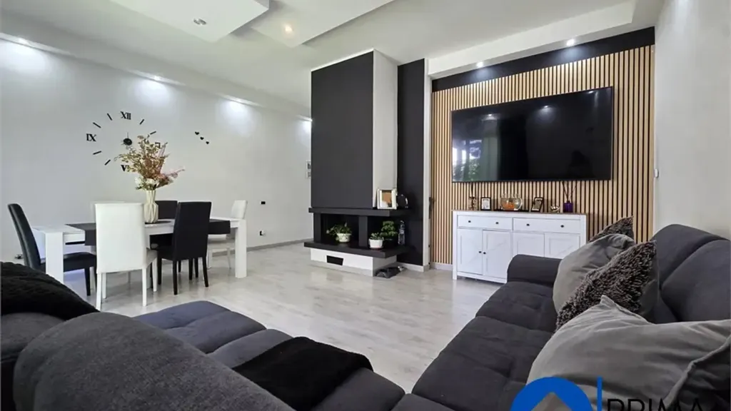 Living Room - Villa with Two Gardens on Viale Donatelli, Terni
