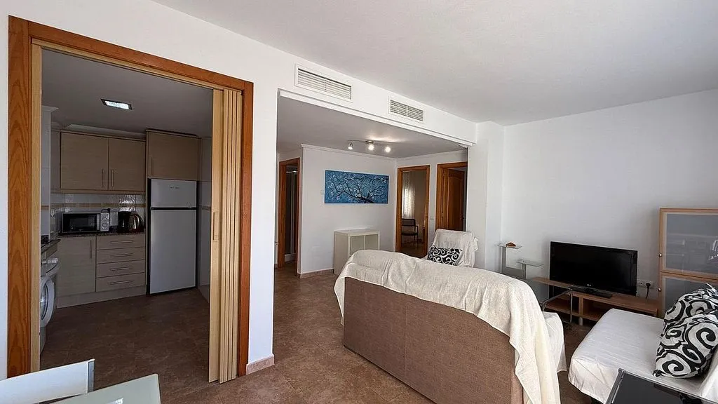 Elutuba - North-Facing Loft with Balcony in Torrevieja Centre