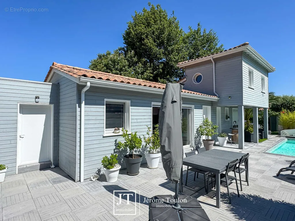 Piscine - Villa Balnéaire avec Piscine à La Tremblade