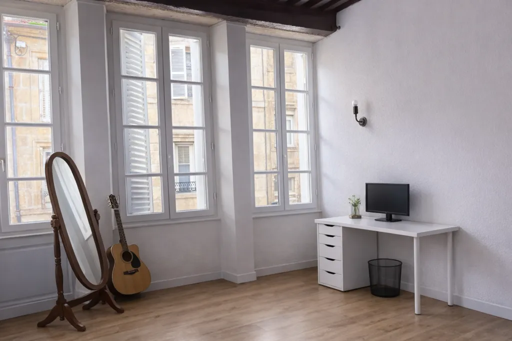 Bedrooms - Rental Building in Dole's Historic Centre