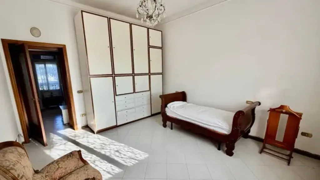 Magamistoad - Bifamiliar Villa with Garden in Caorso