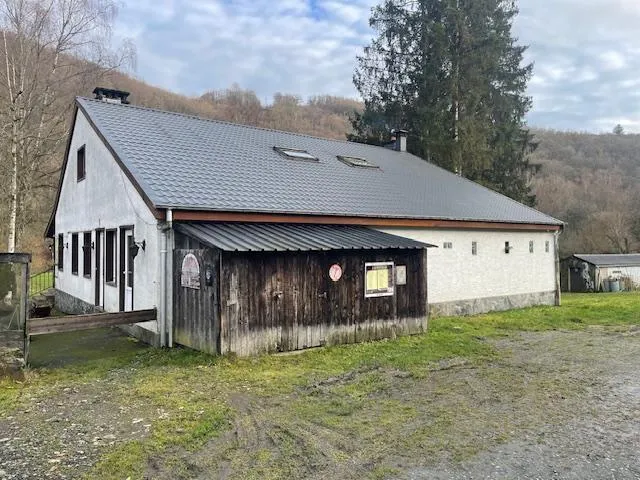 Extérieur - Taverne en Activité avec Vue sur la Semois à Frahan