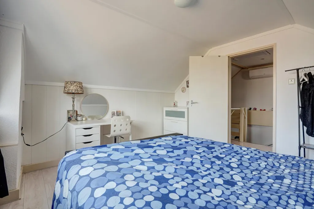 Magamistoad - Two-Storey House with Garden in Almelo