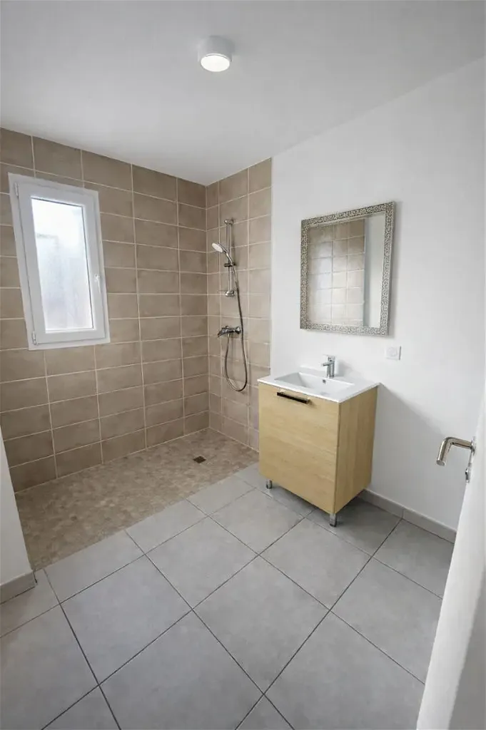 Maison 4 pièces à Mano