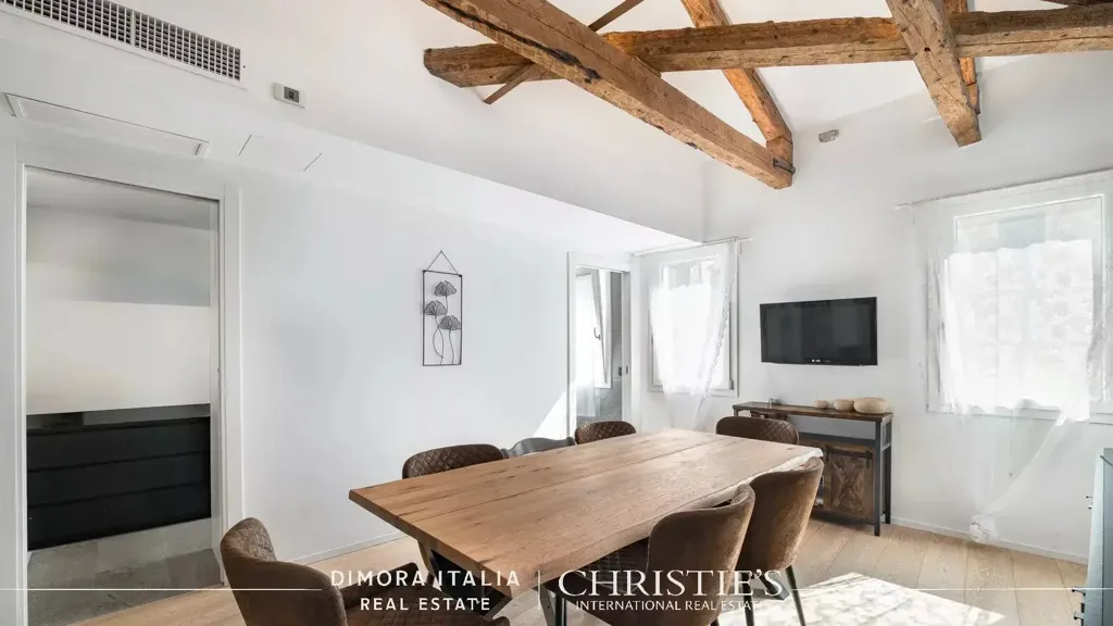 Söögituba - Renovated Flat with Central Location in Venice