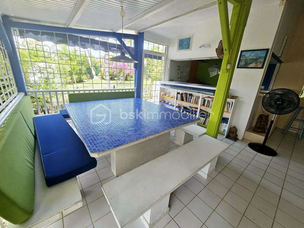 Terrasse - Ensemble de Deux Maisons avec Piscine à Saint-François