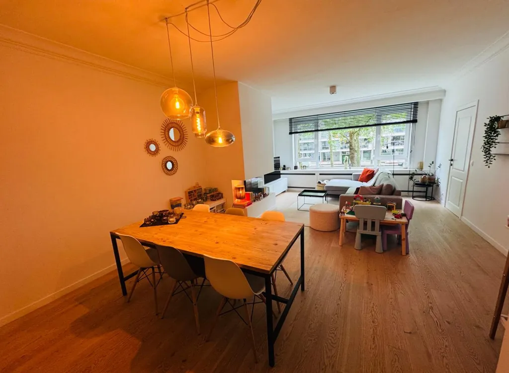 Salle à manger - Appartement Rénové avec Terrasse à Anvers