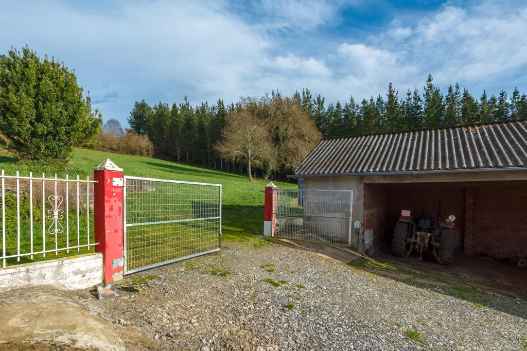 Välivaade - Farmhouse with Barn in Pol, Lugo