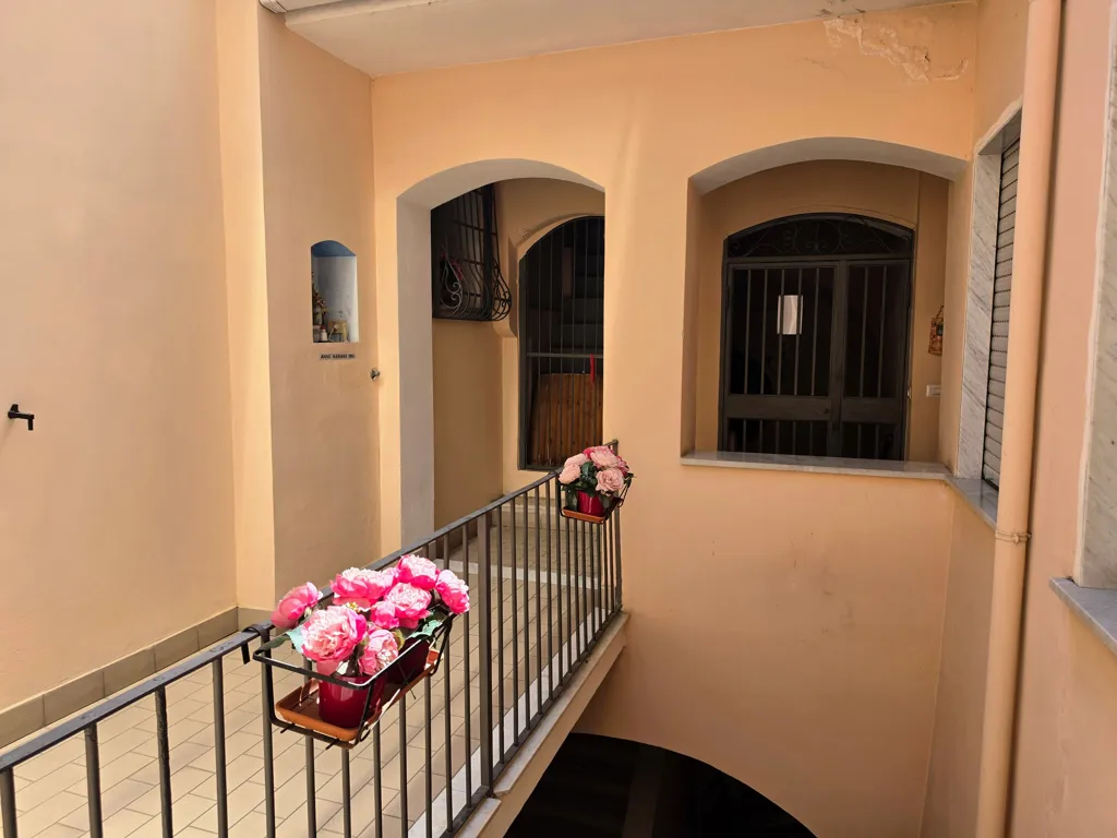 Rõdu - Apartment with Balcony in Capua