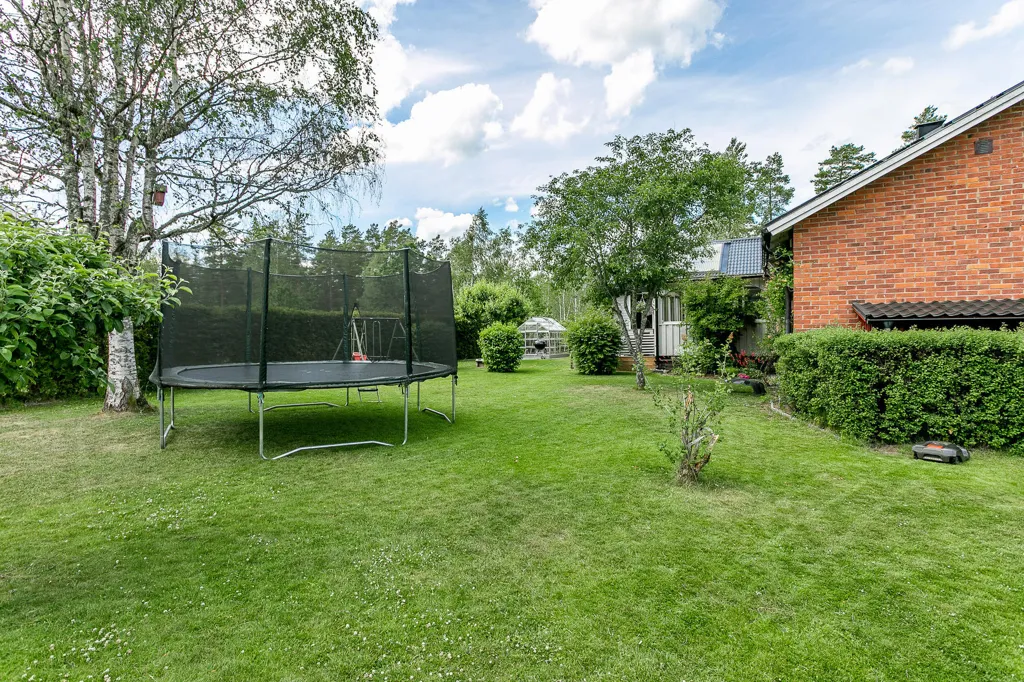 Jardin - Villa with Indoor Pool and Double Garage