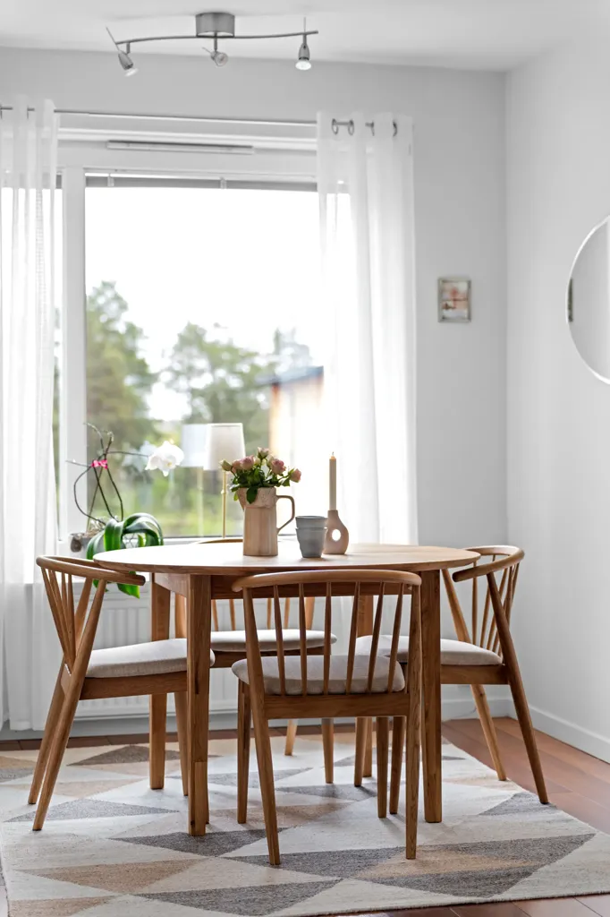 Sala da pranzo - Apartment with South-Facing Balcony in Tullingeberg