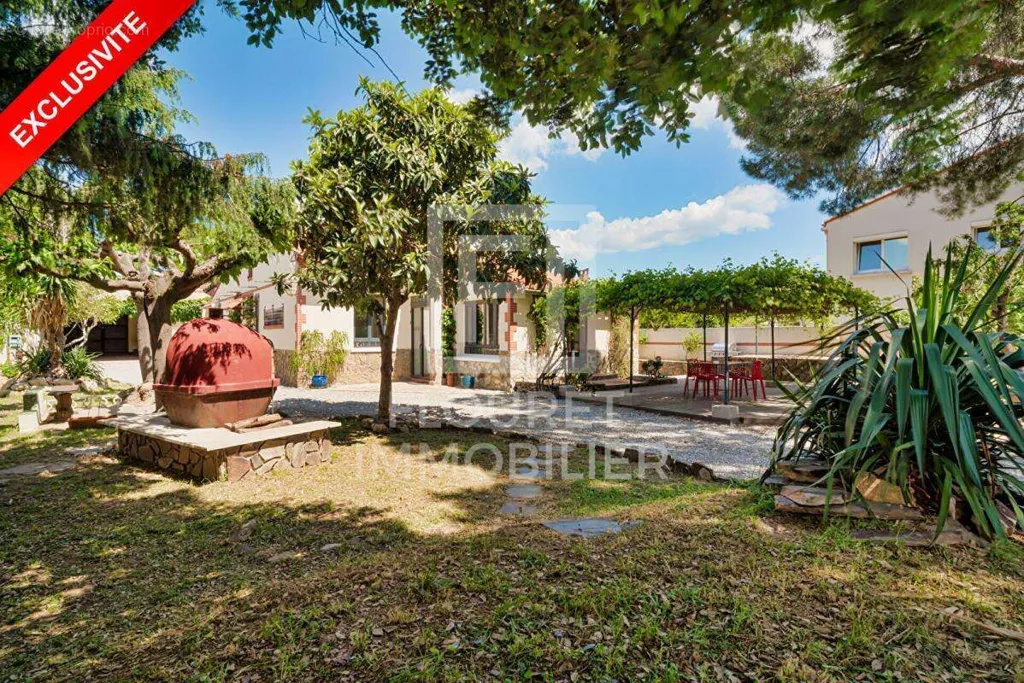 Aed - Villa with Pool and Dependences in Argelès-sur-Mer