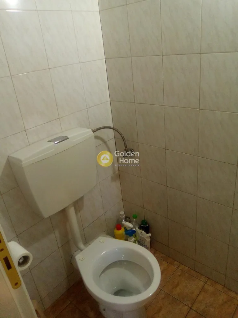 Vannitoad - Business Premises with Garden in Marousi
