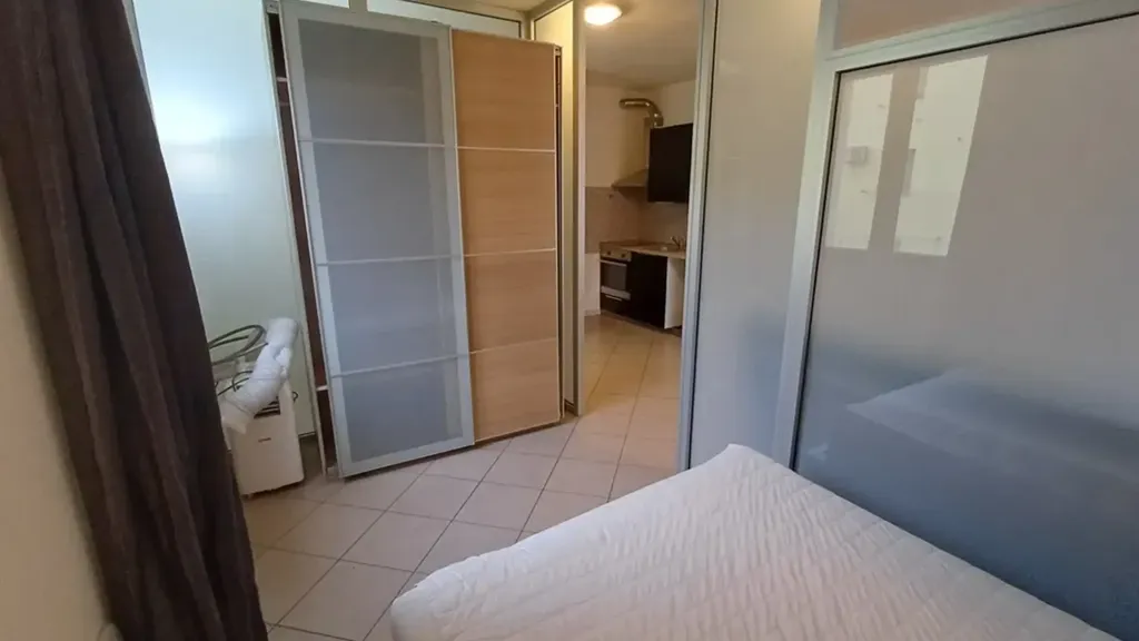 Chambres - Student Apartment with Balcony in Florence