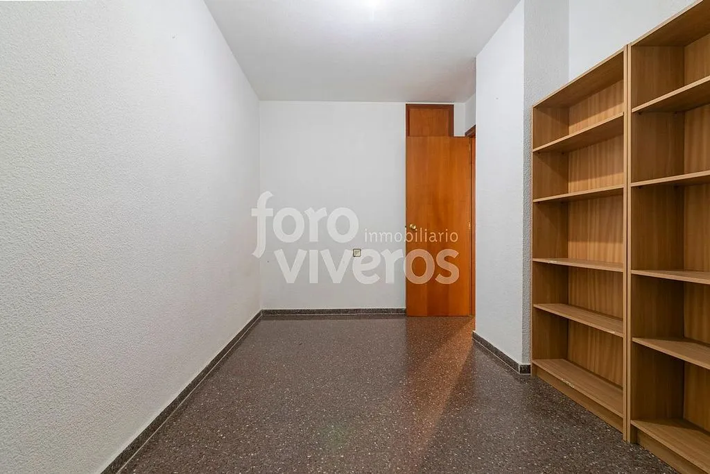 Rooms - Apartment with Balcony and Lift in La Carrasca