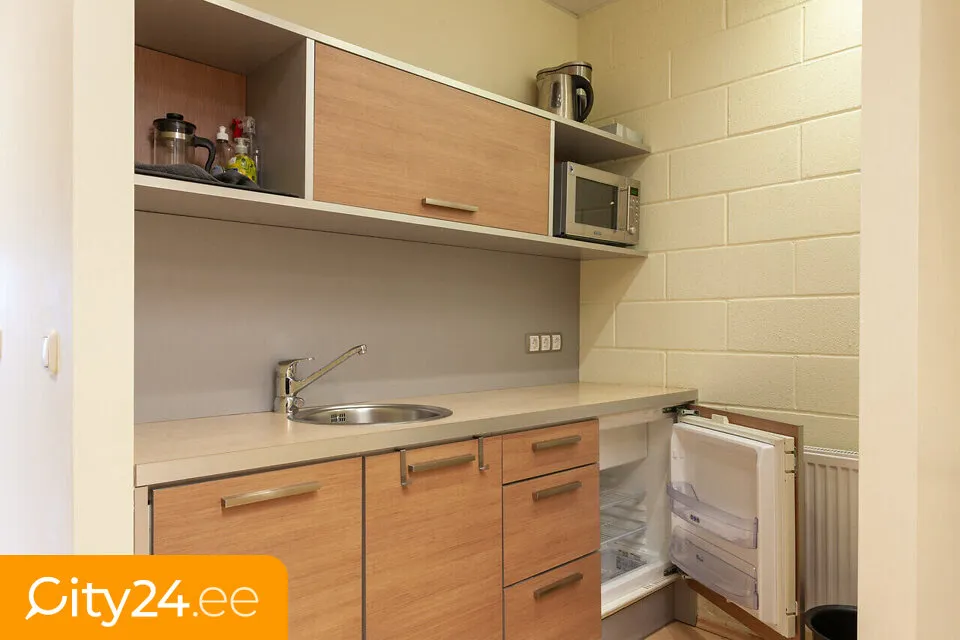 Cucina - Stock-Office Space with Retail in Peetri