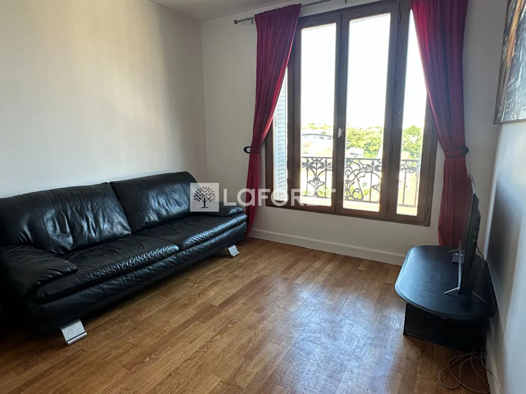 Séjour - Appartement Meublé 2 Pièces à Vitry-sur-Seine