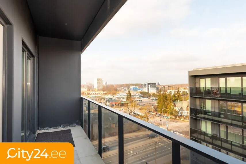 Rõdu - Spacious Apartment with Large Balcony near Kadaka Park