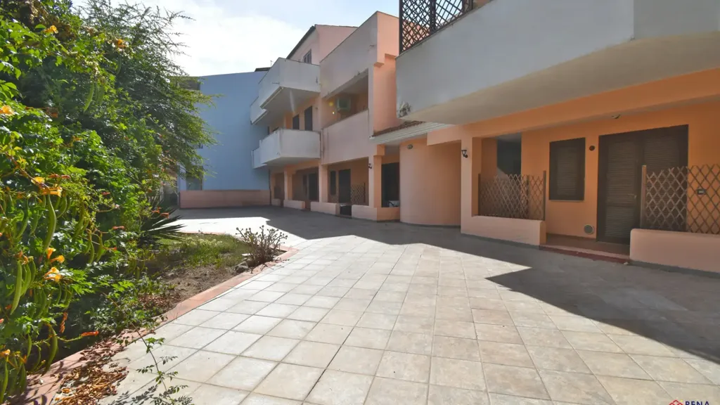Jardin - Apartment with Terrace in Santa Teresa Gallura