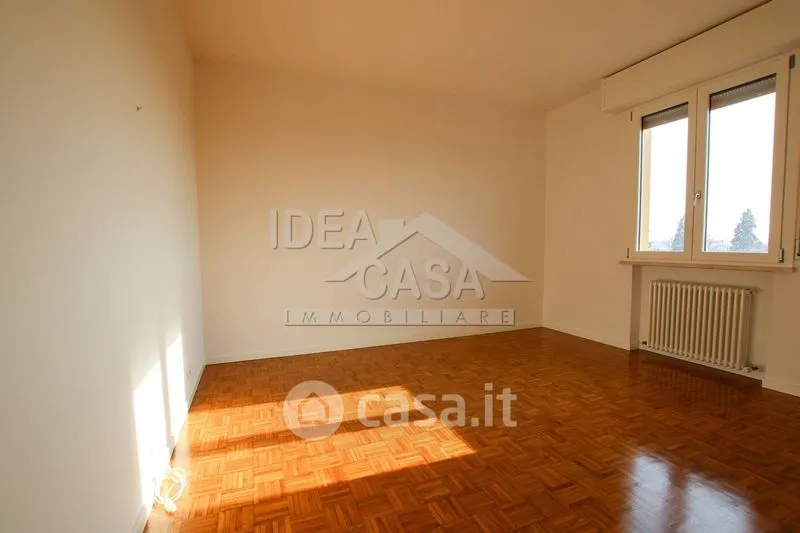 Toad - Spacious Apartment with Balcony in Mirandola