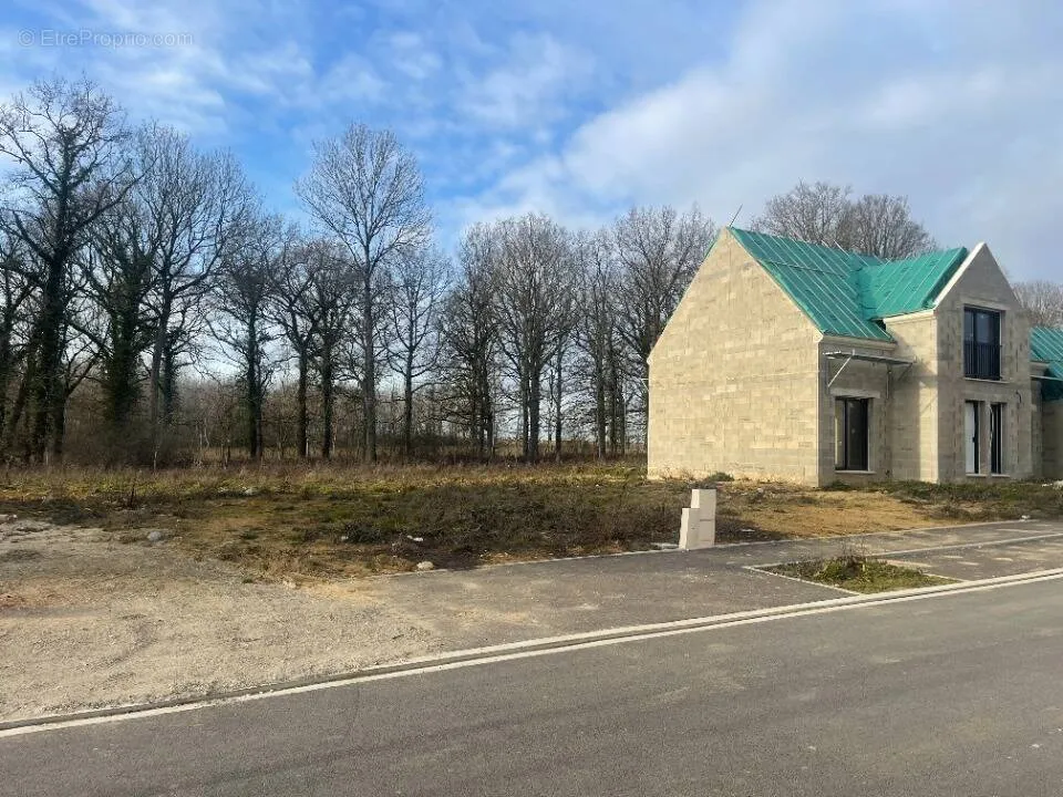 Terrain à Construire avec Vue sur Jardin à Faronville