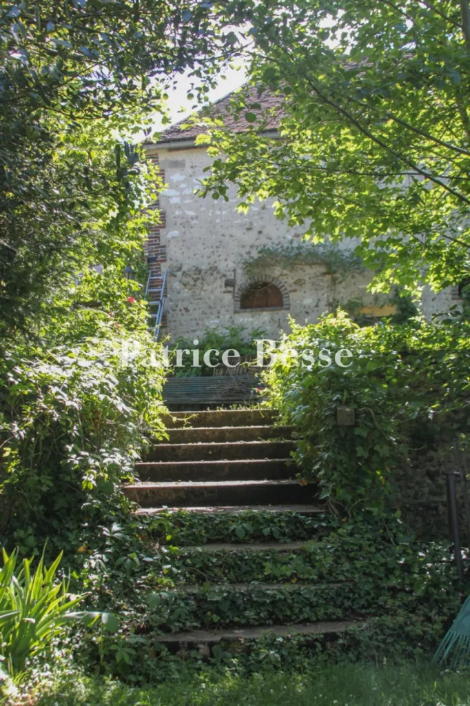 Extérieur - Relais de Poste du 19e avec Jardin à l'Yonne