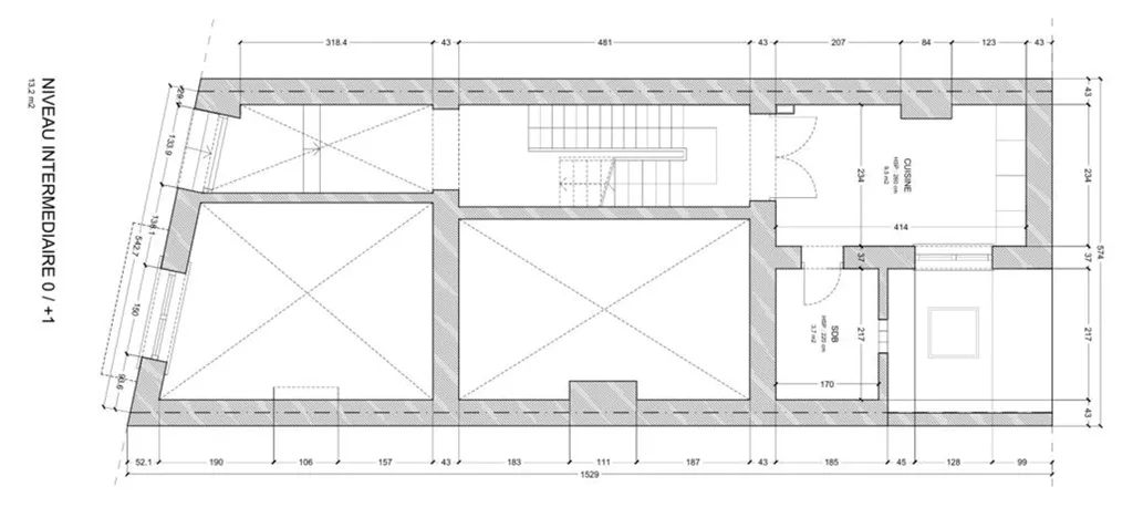Floor Plan - Investment Triplex with Terrace in Central Location