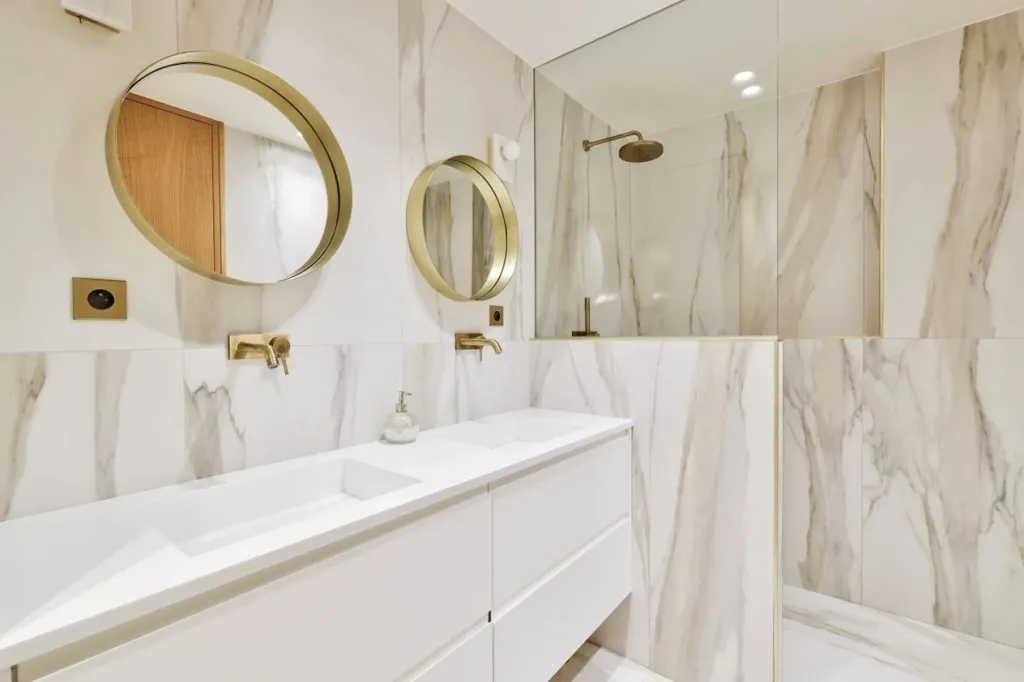 Salles de bain - Appartement 5 pièces à Neuilly-sur-Seine