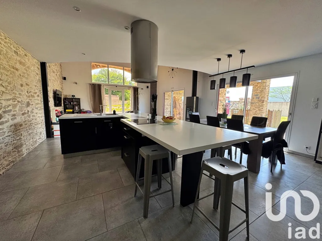 Cuisine - Maison Familiale avec Piscine à Montaigu