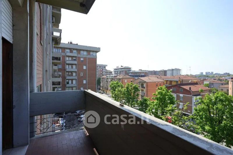 Rõdu - Apartment to Renovate with Balcony in Modena