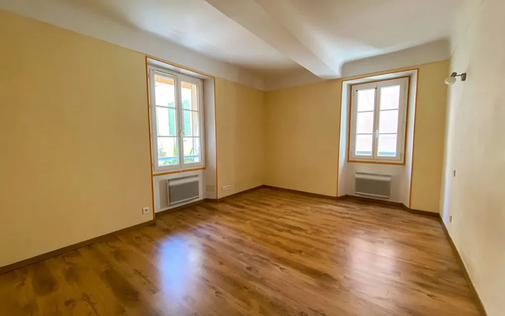 Rooms - T2 Apartment with Central Location in Mouans-Sartoux