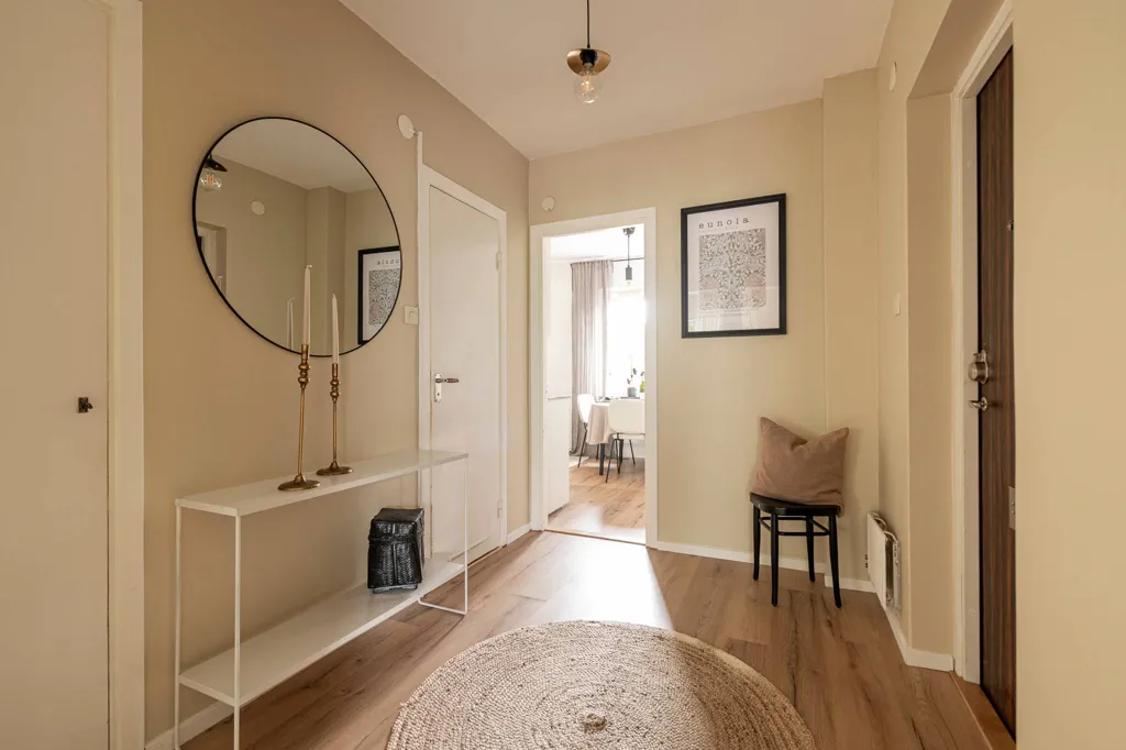 Ingresso - Renovated Flat with Balcony in Västerås