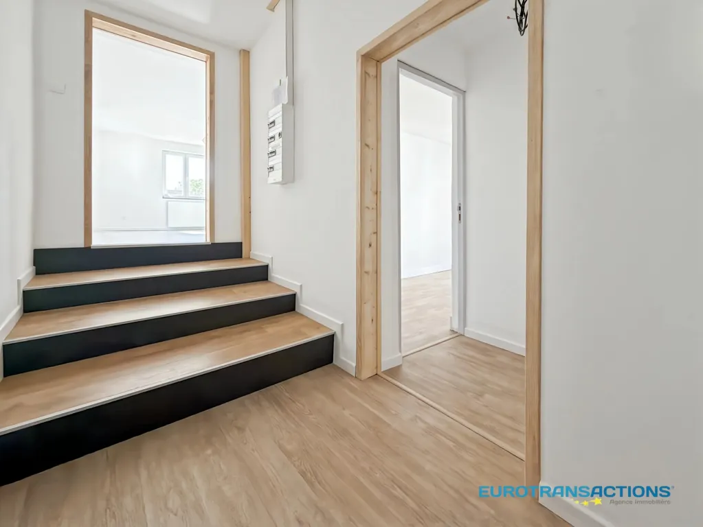 Entrée - Appartement 3 Pièces Rénové à Mertzwiller