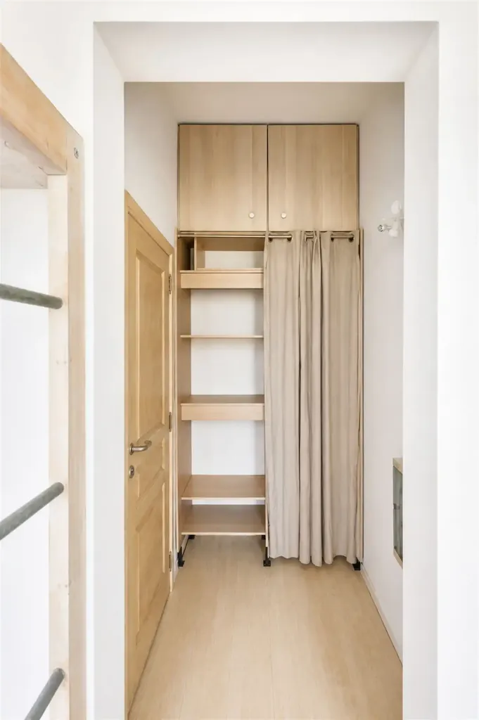 closet_dressing