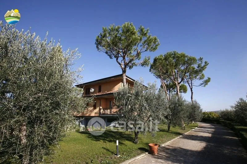 Jardin - Panoramic Villa with Private Park in Notaresco