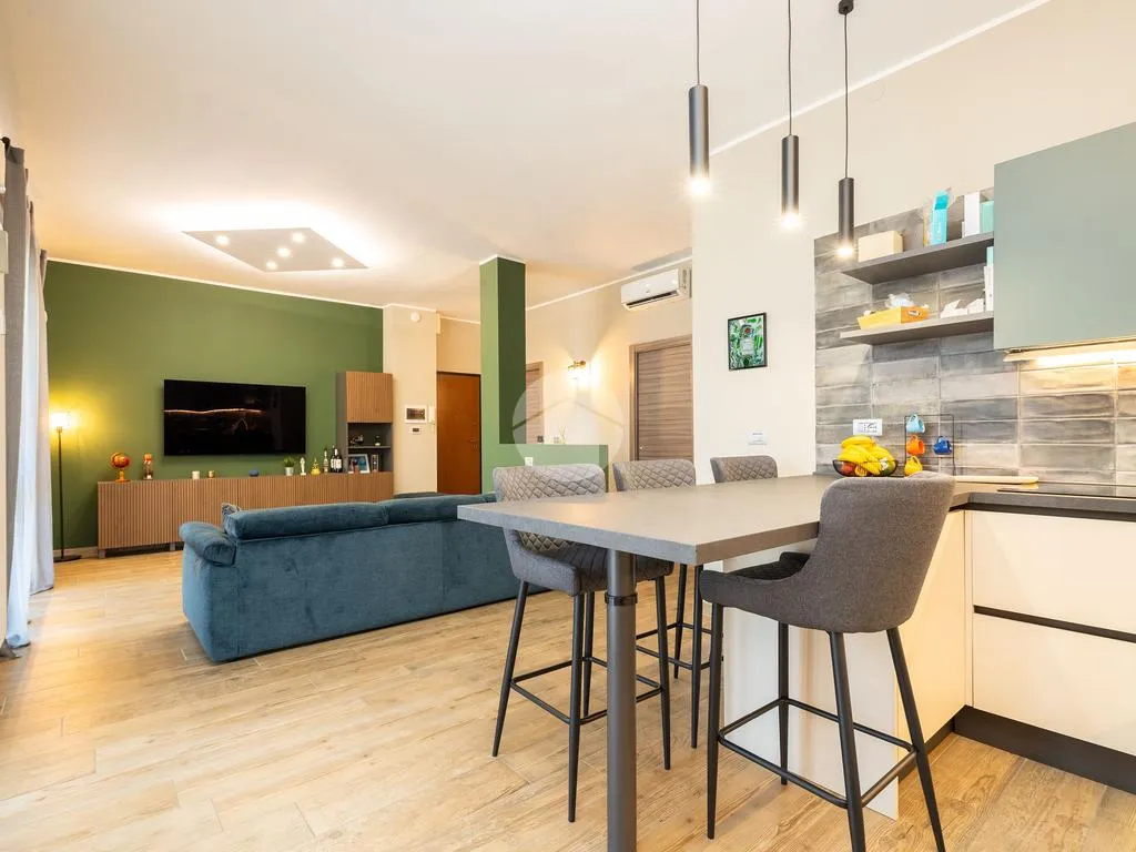 Kitchen - Modernised 3-Bedroom Apartment in Druento