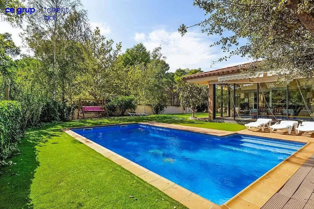 Piscine - Luxury Detached House with Pool in L'Escala
