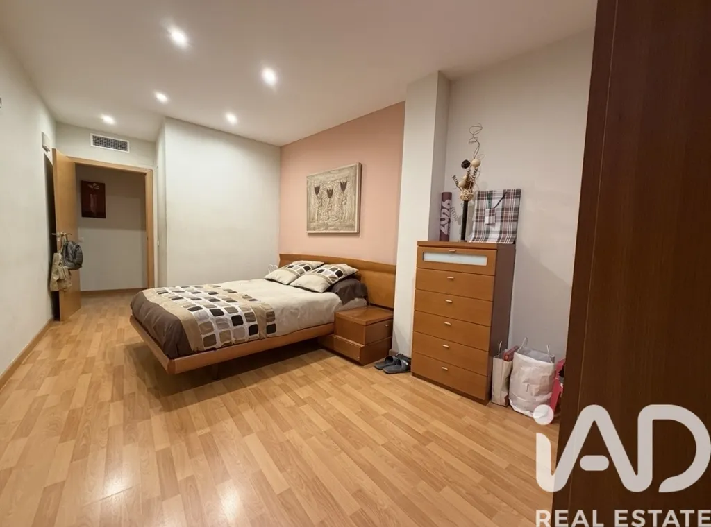 Chambres - Spacious Apartment with Parking in Benavent de Segrià