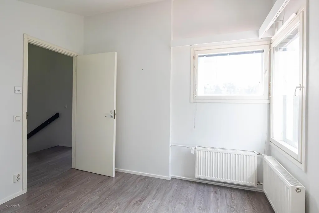 Rooms - Five-Bedroom Apartment with Sauna in Vuosaari
