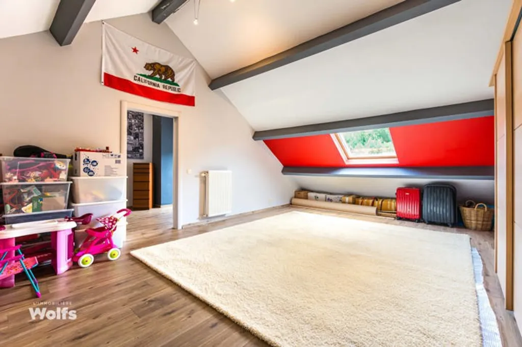 Magamistoad - Spacious 2008 House with Garden in Semi-Detached Setting