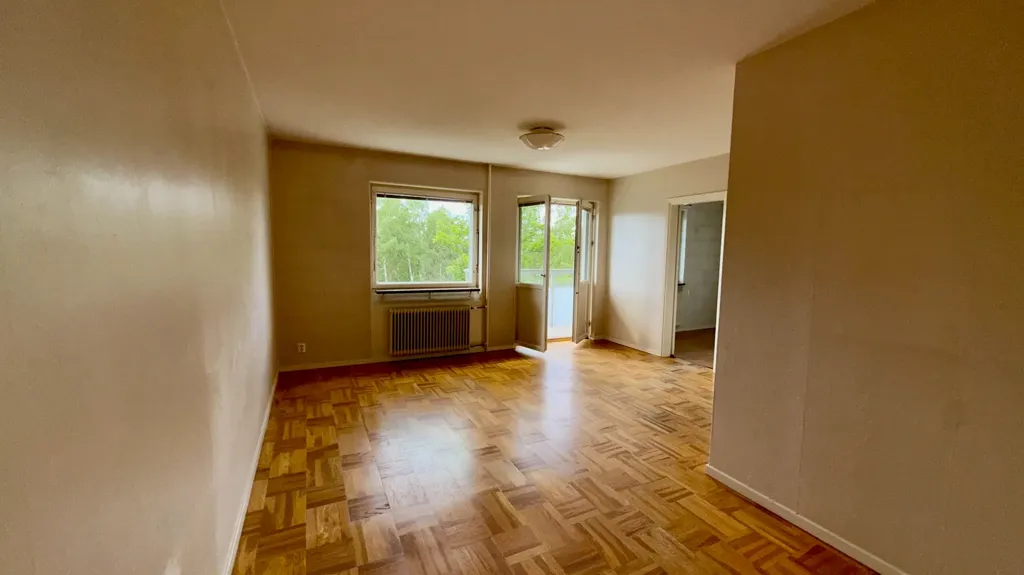 Rooms - Apartment with South-Facing Balcony in Järfälla