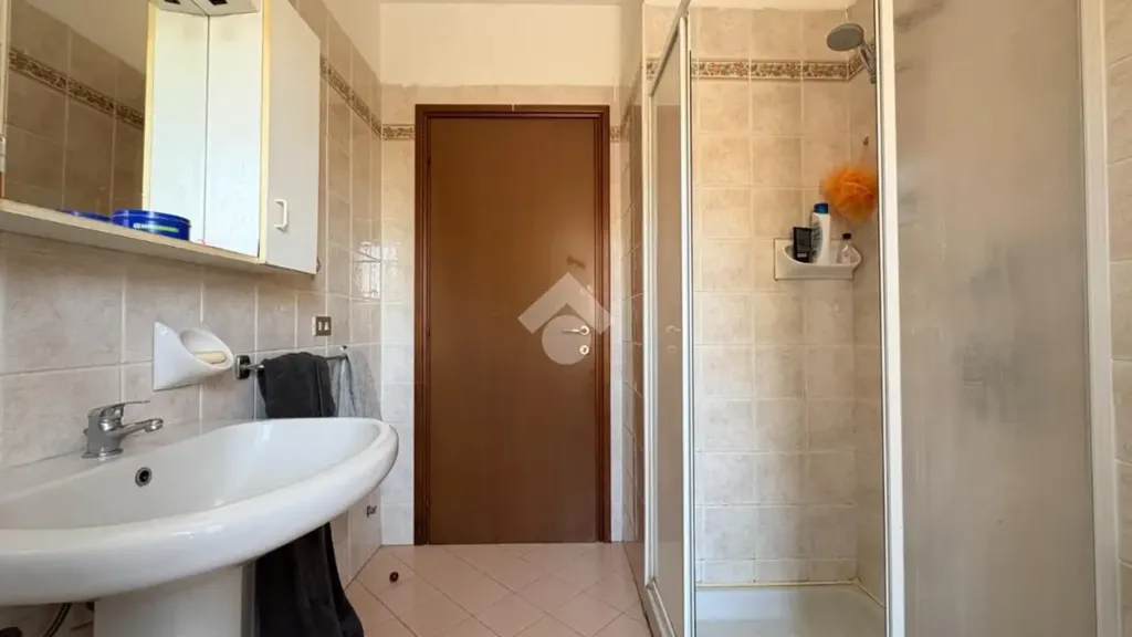 Vannitoad - Modern Bilocale with Lift in Suzzara