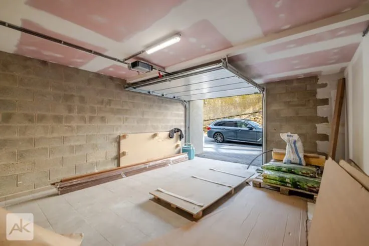 Garage - Apartment with Garden in Arlon