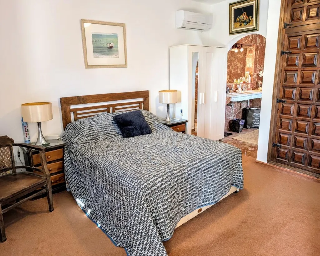 Bedrooms - Traditional Villa with Sea View in Benimeit, Moraira
