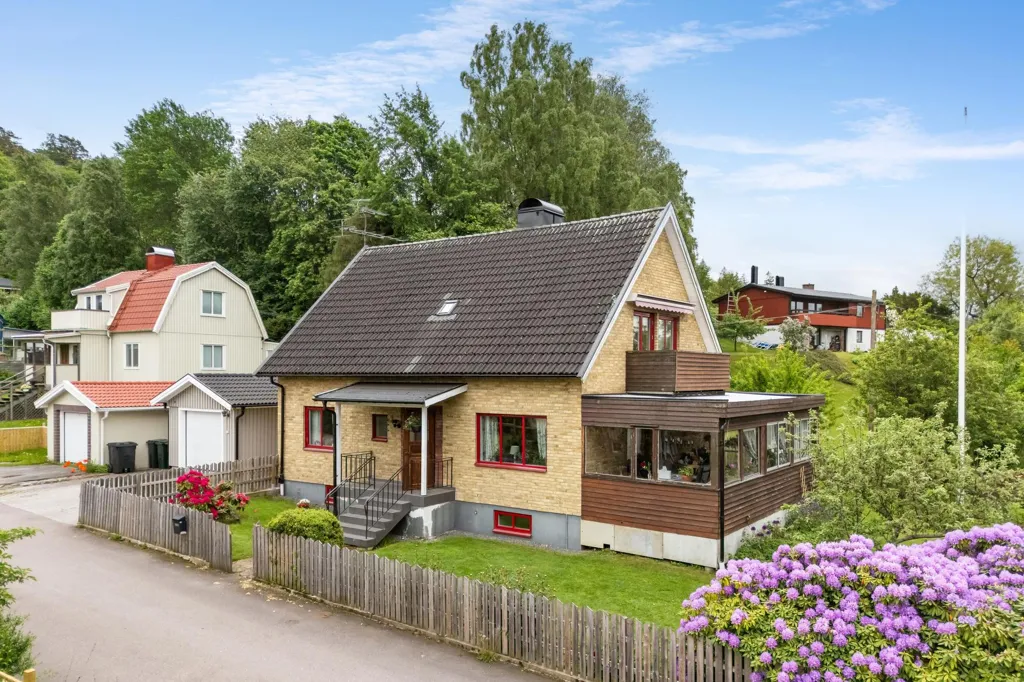 Extérieur - Spacious Villa with Garden in Suburban Area