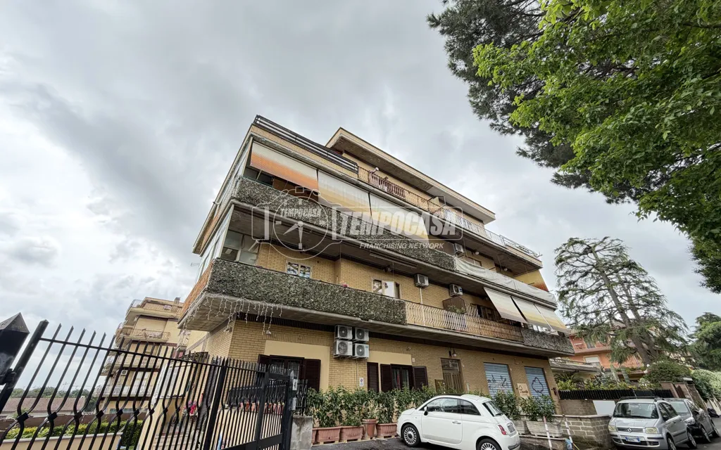 Extérieur - Attico with Perimeter Terrace in Rome