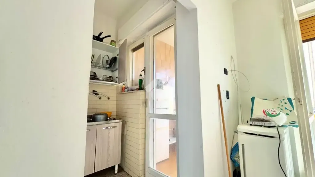 Kitchen - 4-Room Apartment with Balcony in Bari
