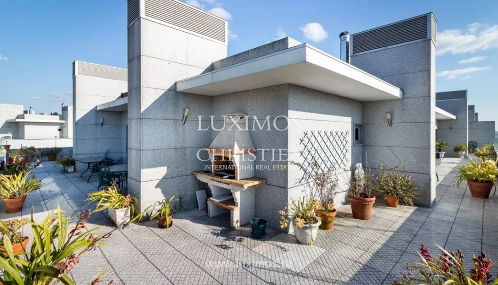 Terrasse - Luxury Penthouse with Gym in Maia