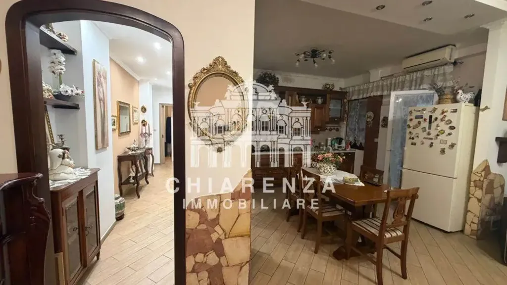 Salle à manger - Rustic-Style Apartment with Balconies in Catania